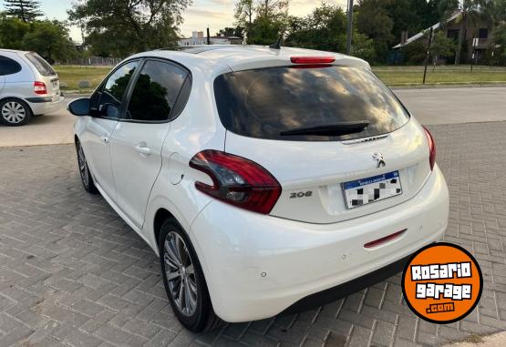 Autos - Peugeot 208 2017 Nafta 35000Km - En Venta