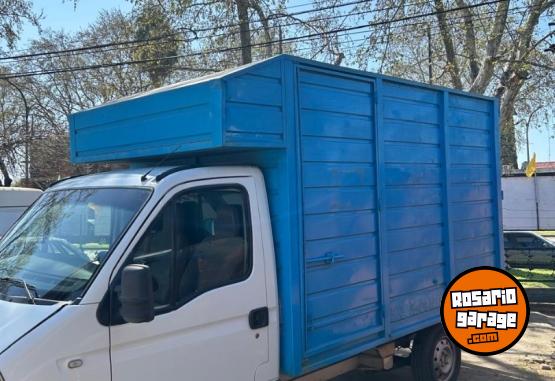 Utilitarios - Renault Master chasis cabina 2011 Diesel 390000Km - En Venta