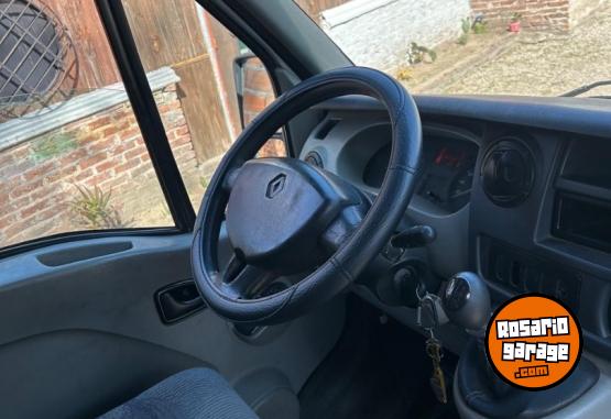 Utilitarios - Renault Master chasis cabina 2011 Diesel 390000Km - En Venta
