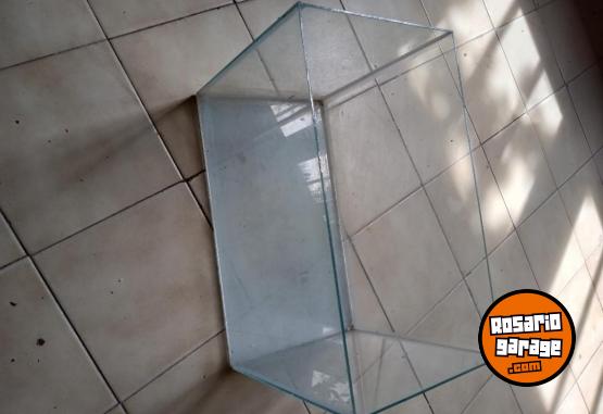 Hogar - Vendo pecera de vidrio. - En Venta