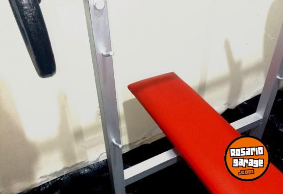 Deportes - Banco de pecho plano y inclinado +tr�ceps de fondo +barra+discos - En Venta