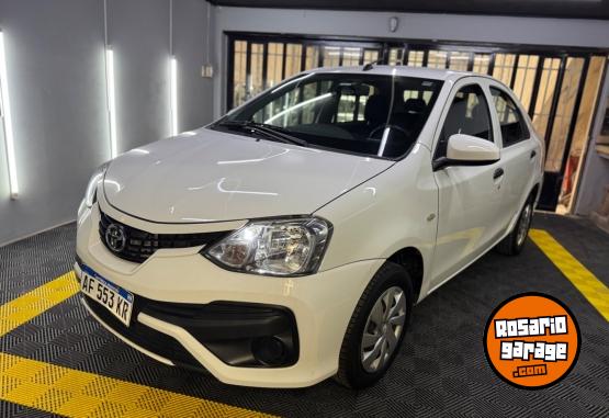 Autos - Toyota ETIOS 2022 Nafta 42000Km - En Venta