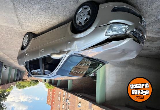 Autos - Chevrolet Classic 2012 Nafta 100000Km - En Venta