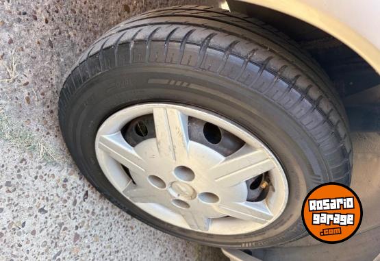 Autos - Chevrolet Classic 2012 Nafta 100000Km - En Venta