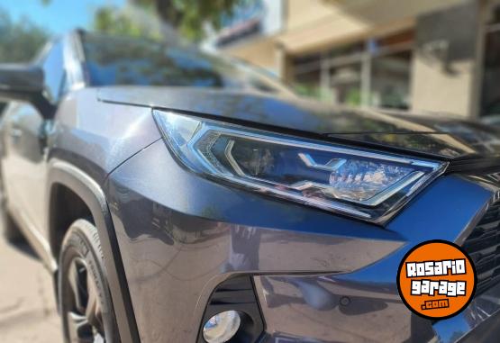 Camionetas - Toyota RAV4 2.5 XLE Hybri 2019 Electrico / Hibrido 85500Km - En Venta