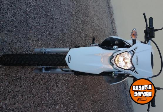 Motos - Honda Tornado XR 250 2024 Nafta 1Km - En Venta