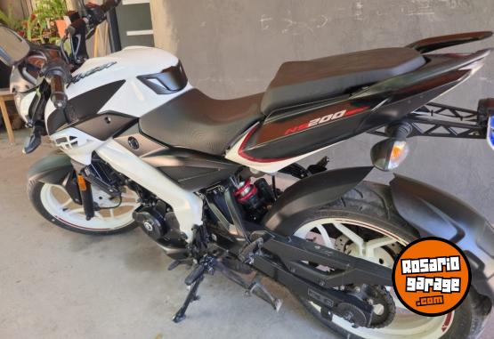 Motos - Bajaj Ns 200 2022 Nafta 9500Km - En Venta