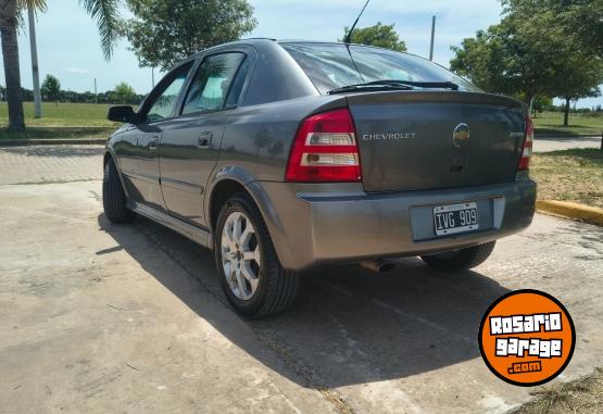 Autos - Chevrolet Astra Gls 2010 2.0 2010 Nafta 271000Km - En Venta