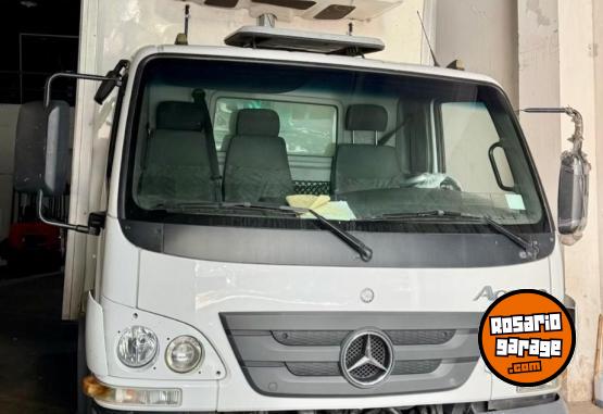 Camiones y Gr�as - Accelo 815 2018 - En Venta