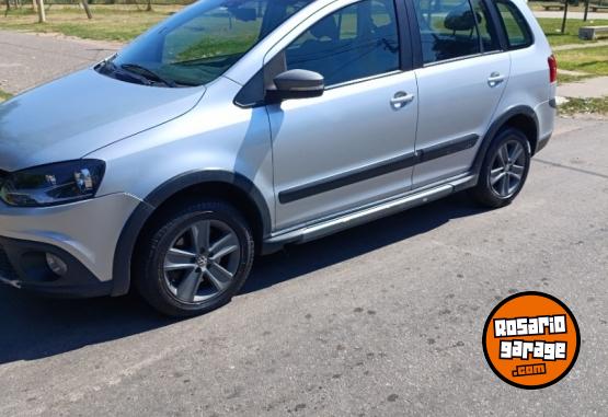 Autos - Volkswagen Suran 2011 Nafta 180000Km - En Venta