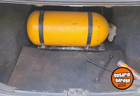 Autos - Fiat Siena HL 1997 GNC 284000Km - En Venta