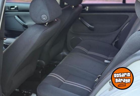 Autos - Volkswagen Bora 2014 Nafta 112700Km - En Venta