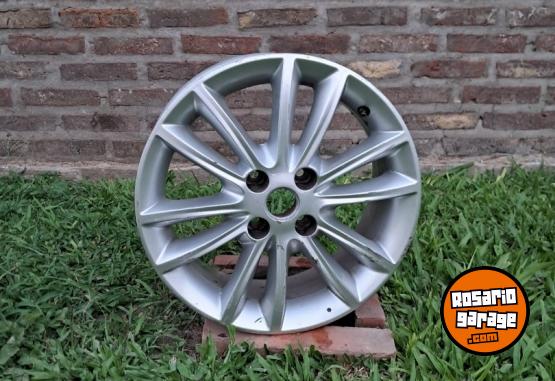Accesorios para Autos - Llanta '15 - En Venta