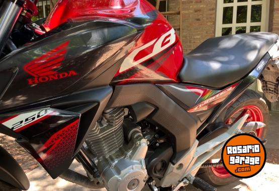 Motos - Honda CB Twister 2020 Nafta 4000Km - En Venta