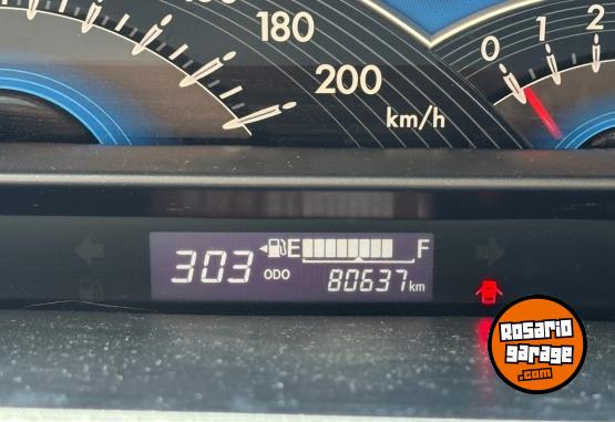 Autos - Toyota Etios XS 5 puertas 2015 Nafta 80000Km - En Venta