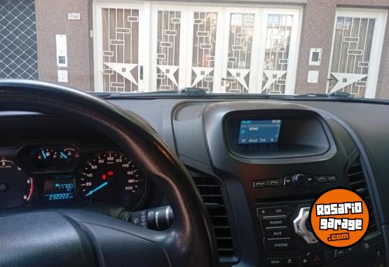 Camionetas - Ford Ranger 4x4 XL 2017 Diesel 233000Km - En Venta
