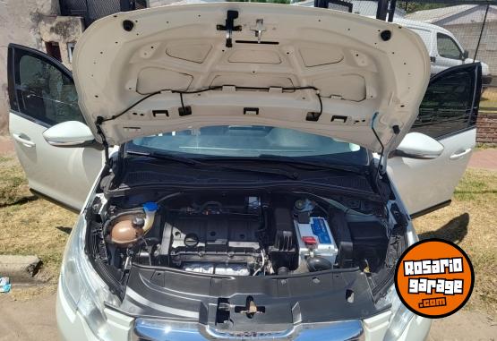 Autos - Peugeot 2008 2016 Nafta 115000Km - En Venta