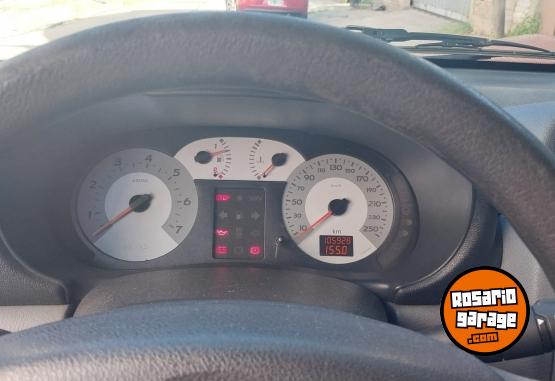 Autos - Renault Clio 2 2010 Nafta 106000Km - En Venta