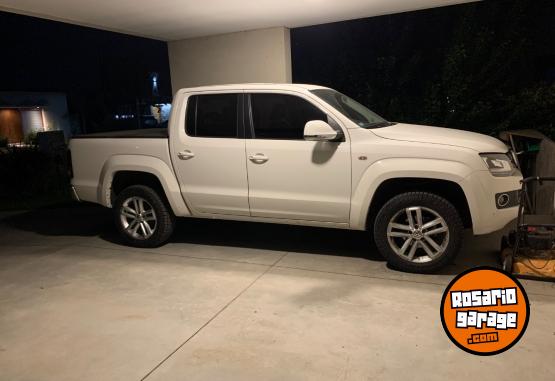 Camionetas - Volkswagen Amarok highline pack 2016 Diesel 150000Km - En Venta