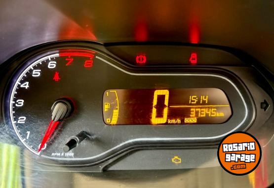 Autos - Chevrolet Onix Joy Black MT 1,4 2020 Nafta 37000Km - En Venta