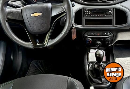 Autos - Chevrolet Onix Joy Black MT 1,4 2020 Nafta 37000Km - En Venta