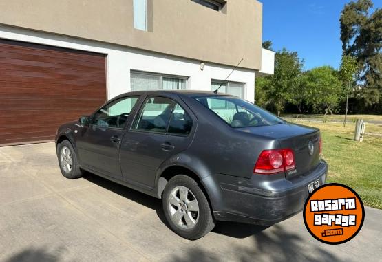 Autos - Volkswagen Bora 2008 Nafta 340000Km - En Venta