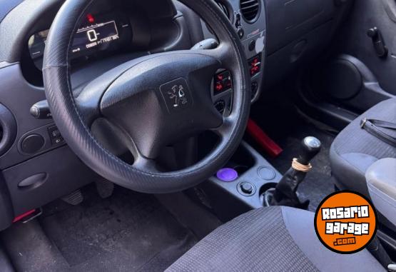 Utilitarios - Peugeot Partner 2021 Diesel 98000Km - En Venta