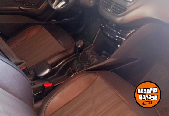 Autos - Peugeot 2008 2018 Nafta 110000Km - En Venta