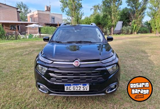 Camionetas - Fiat Toro Volcano At9 4x4 2017 Diesel 184000Km - En Venta
