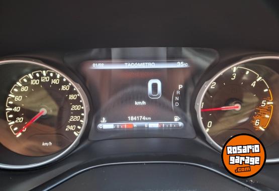 Camionetas - Fiat Toro Volcano At9 4x4 2017 Diesel 184000Km - En Venta