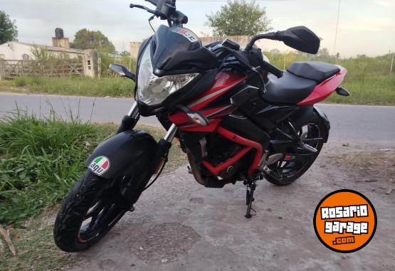 Motos - Bajaj Rouser NS 200 2015 Nafta 28000Km - En Venta