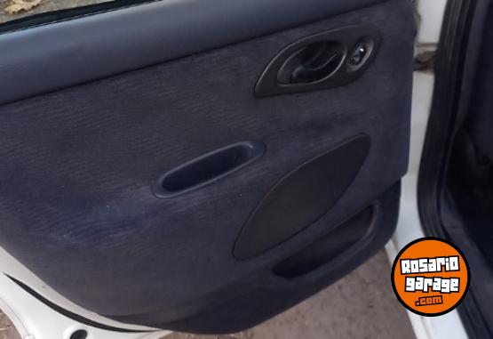 Autos - Ford Mondeo Ghia 1997 GNC 290000Km - En Venta