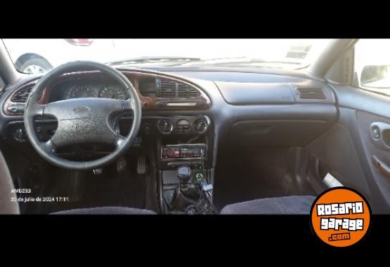 Autos - Ford Mondeo Ghia 1997 GNC 290000Km - En Venta