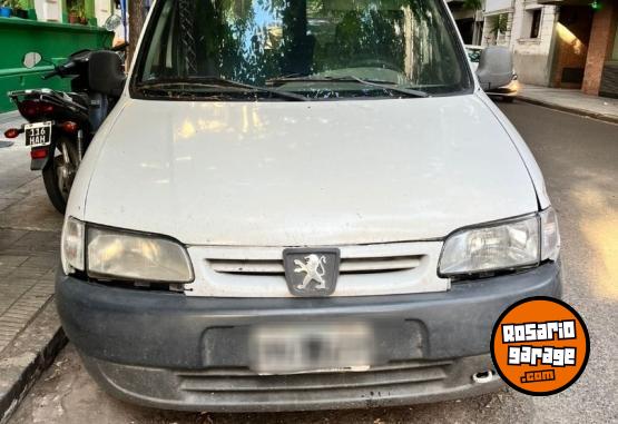 Utilitarios - Peugeot Partner 2010 Diesel 265000Km - En Venta