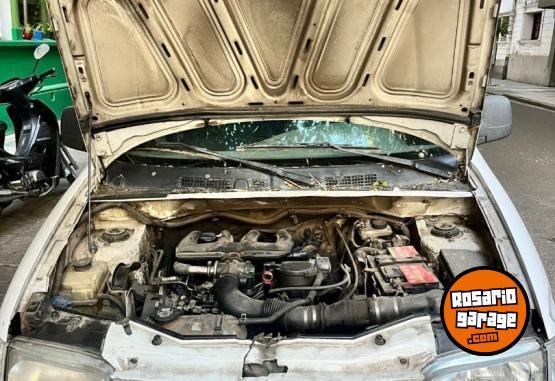 Utilitarios - Peugeot Partner 2010 Diesel 265000Km - En Venta