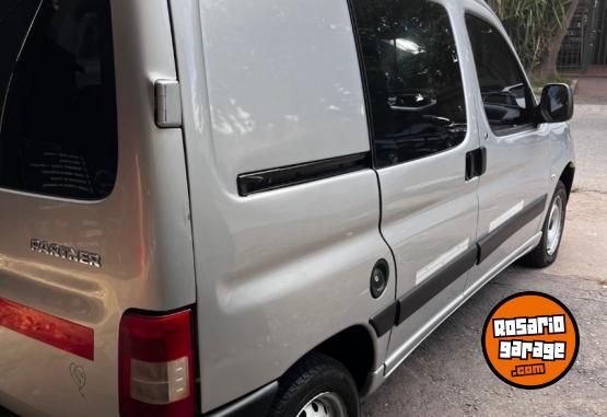 Utilitarios - Peugeot Partner 2020 GNC 123000Km - En Venta