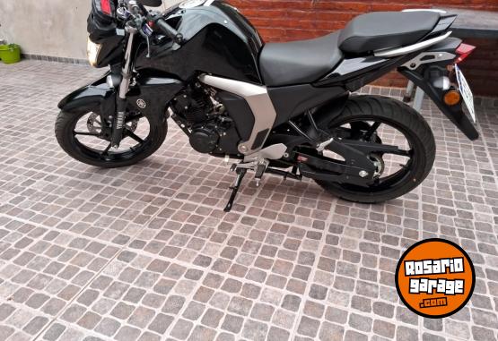 Motos - Yamaha FZ 150 c.c. 2023 Nafta 3000Km - En Venta