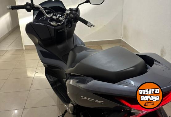 Motos - Honda PCX 150 2020 Nafta 1780Km - En Venta