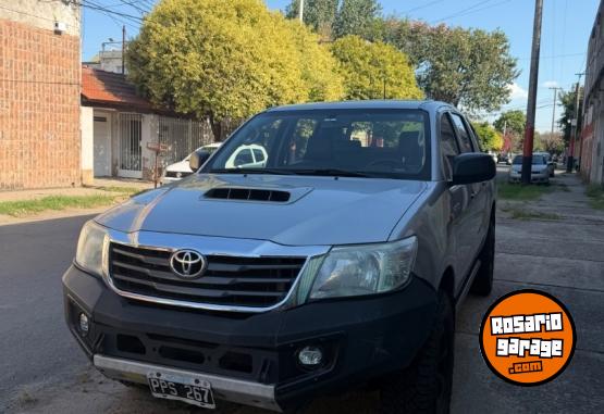 Camionetas - Toyota Hilux 2015 Diesel 200000Km - En Venta