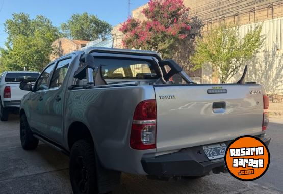 Camionetas - Toyota Hilux 2015 Diesel 200000Km - En Venta