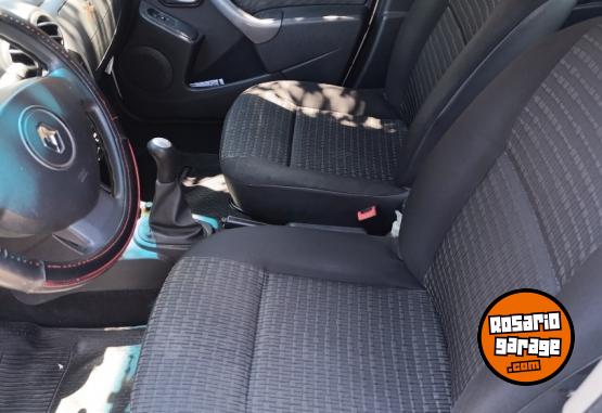 Autos - Renault Sandero confort 2011 Nafta 145Km - En Venta