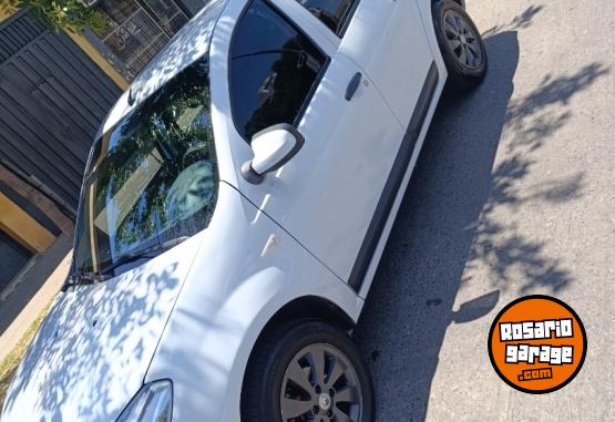 Autos - Renault Sandero confort 2011 Nafta 145Km - En Venta