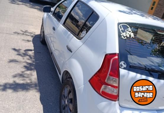 Autos - Renault Sandero confort 2011 Nafta 145Km - En Venta