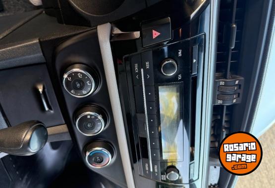 Autos - Toyota COROLLA XLI 1.8 2015 Nafta 175000Km - En Venta