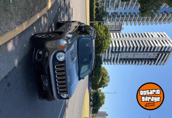 Autos - Chrysler JEEP RENEGADE EXCELENTE! 2017 Nafta 106000Km - En Venta
