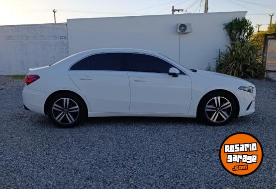 Autos - Mercedes Benz A200 Progressive 2021 Nafta 45000Km - En Venta