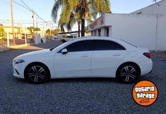 Autos - Mercedes Benz A200 Progressive 2021 Nafta 45000Km - En Venta