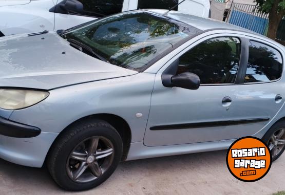Autos - Peugeot 206 2003 Diesel 240000Km - En Venta