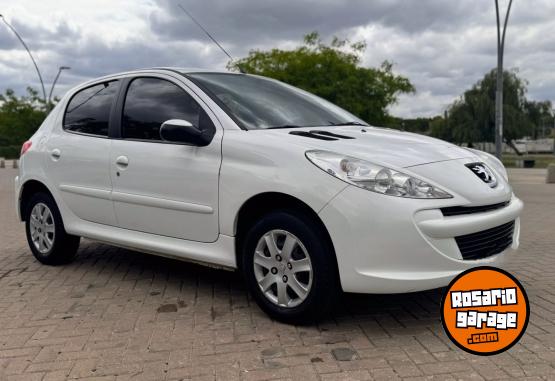 Autos - Peugeot 207 COMPACT ALLURE 1.4 2016 Nafta  - En Venta