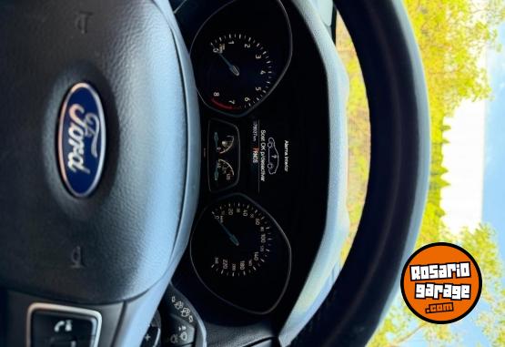 Autos - Ford Focus Titanium 2017 2017 Nafta 76000Km - En Venta